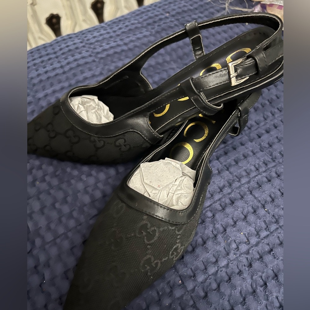 Black Monogram style heels 👠 black